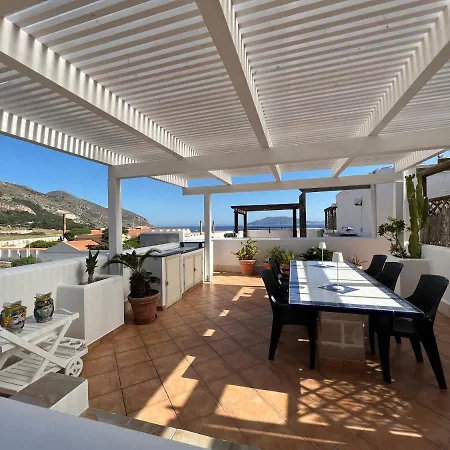 Casa Vacanze Bianca Apartment *